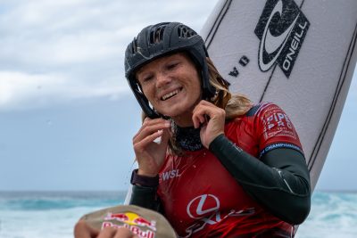 More Surfers In Hawaii Are Wearing Helmets — A Trend That Could Save Lives